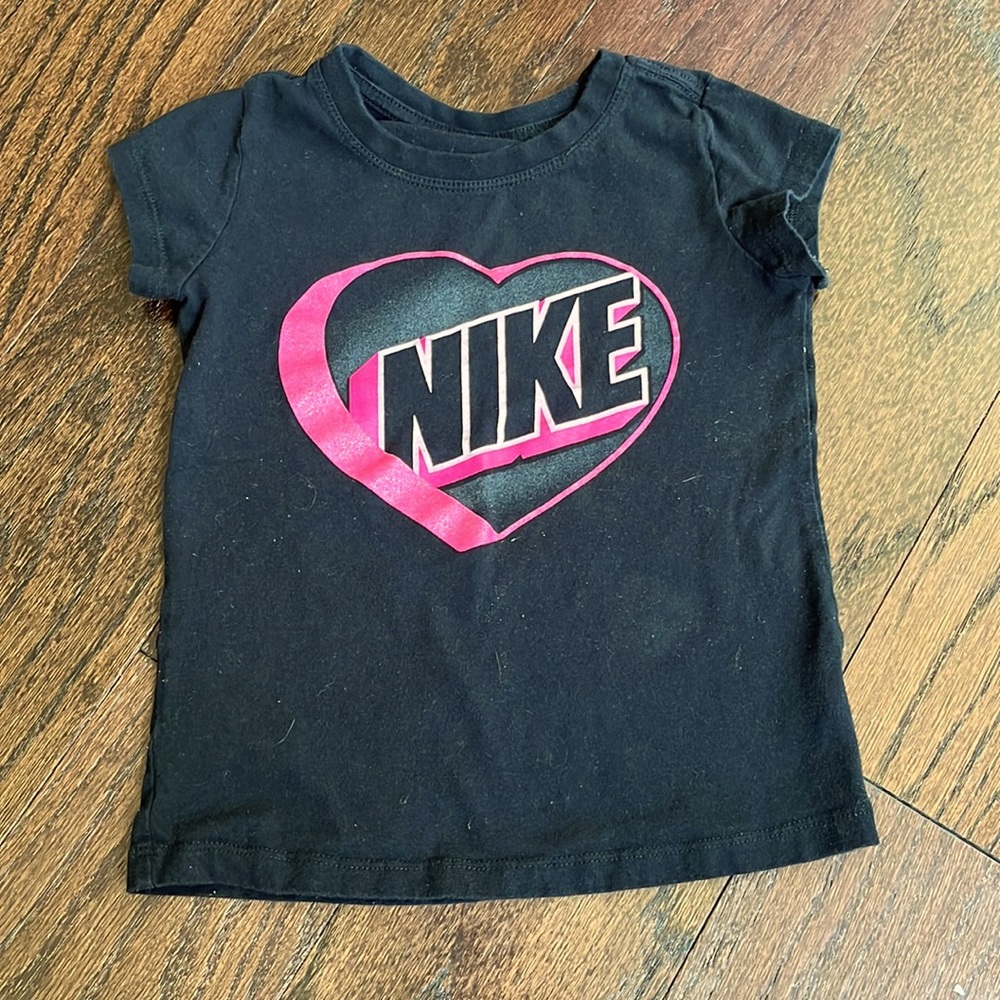 Nike T Shirt